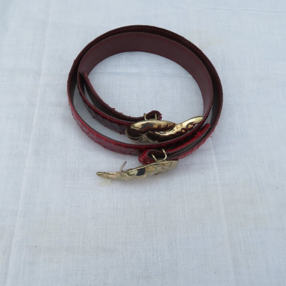 Vintage Red Snakeskin Gold Tone Buckle Size Medium